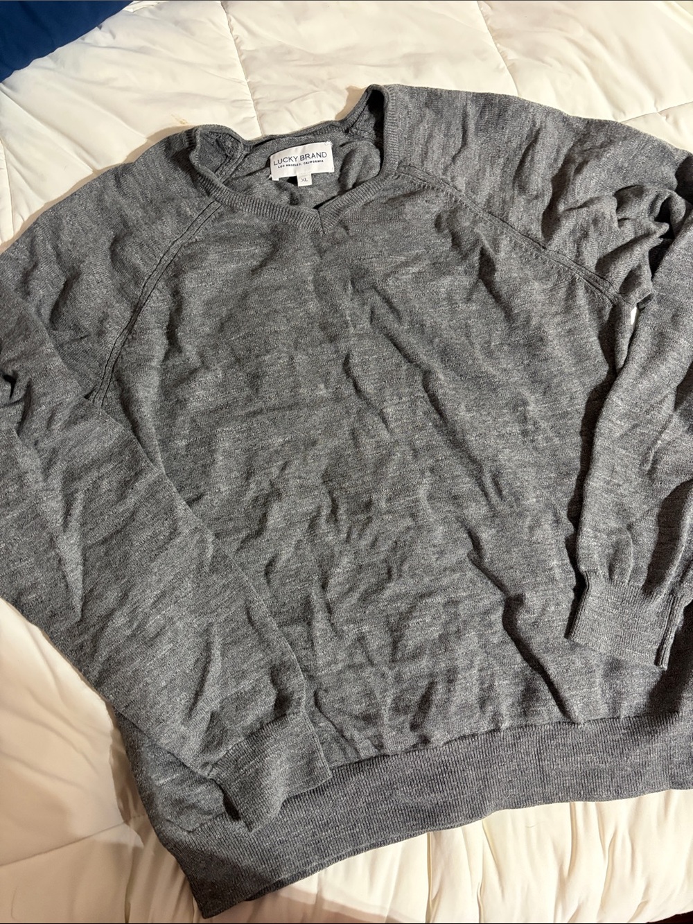 Lucky Brand Men's Gray V-Neck Sweater